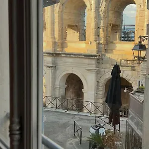 Appartamento In Arles: De L'amphithéâtre Arles
